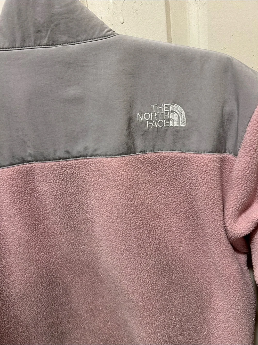 The North Face Denali Jacket Girls Youth , size M -10 years